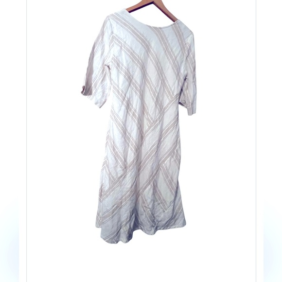 Soft Surroundings White Tan Sz PS Asymmetrical Stripe Linen Blend Shift Dress - Picture 4 of 8